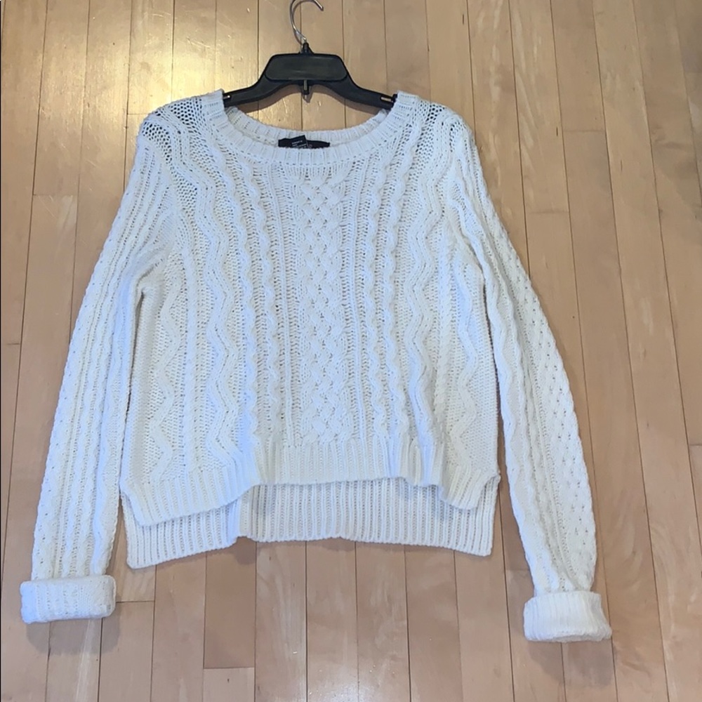 White sweater - Picture 2 of 4